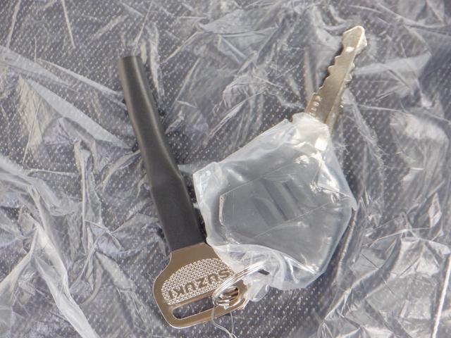 アルト Ｌ　届出済未使用車　車線逸脱防止　キーレスリモコン　シートヒータ　Ｐセンサー　禁煙　電動格納式ミラー　盗難警報装置　マニュアルエアコン　パワーステアリング　パワーウインドウ　サイドエアバッグ　エアバック（37枚目）