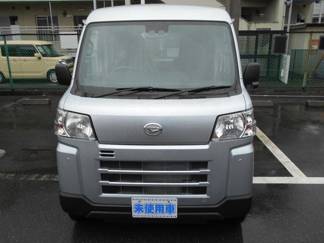 ハイゼットカーゴ ＤＸ　届出済未使用車　禁煙　安全ボディ　セキュリティアラーム　キーレスキー　両側スライドドア　パワーウインドウ　エコアイドル　マニュアルエアコン　両席エアバッグ　パワーステアリング　ＡＢＳ　運転席エアバッグ（5枚目）