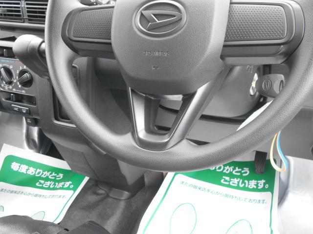 ハイゼットカーゴ ＤＸ　届出済未使用車　禁煙　安全ボディ　セキュリティアラーム　キーレスキー　両側スライドドア　パワーウインドウ　エコアイドル　マニュアルエアコン　両席エアバッグ　パワーステアリング　ＡＢＳ　運転席エアバッグ（13枚目）
