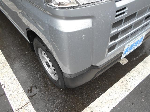 ハイゼットカーゴ ＤＸ　届出済未使用車　禁煙　安全ボディ　セキュリティアラーム　キーレスキー　両側スライドドア　パワーウインドウ　エコアイドル　マニュアルエアコン　両席エアバッグ　パワーステアリング　ＡＢＳ　運転席エアバッグ（19枚目）