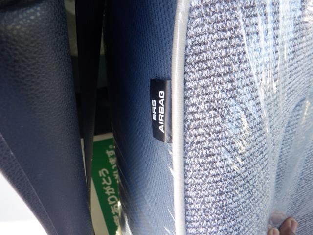 ムーヴキャンバス ストライプスG 届出済未使用車 前後障害物センサー アイドルストップ 禁煙 Bカメラ パワーウインドウ セキュリティアラーム フルフラット スマートキープッシュスタート カーテンエアバック Sヒーター キーフリーキー(19枚目)