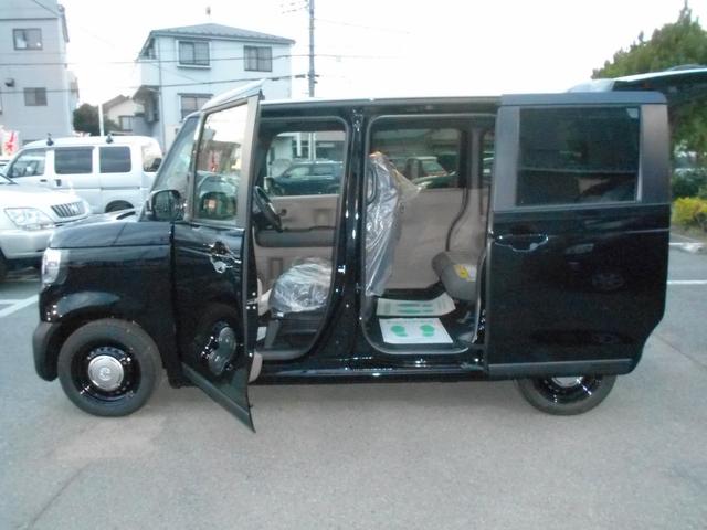 N-BOXジョイ ベースグレード モノトーン 届出済未使用車 踏み間違い防止装置 電動格納ドアミラー レーンキープ Bカメラ 横滑り防止機能 LEDランプ オートLED クルーズコントロール パワーウィンドウ 前席シートヒーター スマートキー(7枚目)