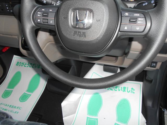 N-BOXジョイ ベースグレード モノトーン 届出済未使用車 踏み間違い防止装置 電動格納ドアミラー レーンキープ Bカメラ 横滑り防止機能 LEDランプ オートLED クルーズコントロール パワーウィンドウ 前席シートヒーター スマートキー(13枚目)