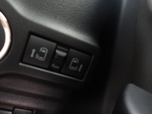 スペーシア ハイブリッドＸ　届出済未使用車　レーダーブレーキサポート　車線逸脱警告　アイドリングＳ　ＬＥＤヘッド　シートヒーター　盗難防止システム　フルフラット　エアコン　スマートキー　ＥＳＣ　ＡＢＳ　ベンチシート　エアバッグ（26枚目）