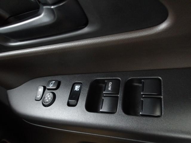 スペーシア ハイブリッドＸ　届出済未使用車　レーダーブレーキサポート　車線逸脱警告　アイドリングＳ　ＬＥＤヘッド　シートヒーター　盗難防止システム　フルフラット　エアコン　スマートキー　ＥＳＣ　ＡＢＳ　ベンチシート　エアバッグ（41枚目）