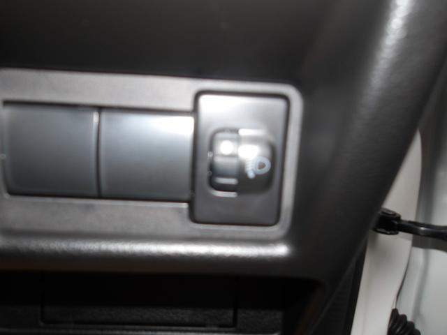 スペーシア ハイブリッドＸ　届出済未使用車　レーダーブレーキサポート　車線逸脱警告　アイドリングＳ　ＬＥＤヘッド　シートヒーター　盗難防止システム　フルフラット　エアコン　スマートキー　ＥＳＣ　ＡＢＳ　ベンチシート　エアバッグ（49枚目）