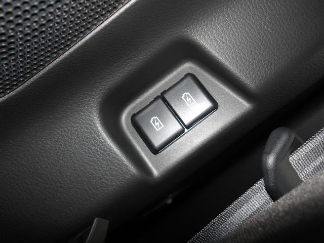 スペーシア ハイブリッドＸ　届出済未使用車　レーダーブレーキサポート　車線逸脱警告　アイドリングＳ　ＬＥＤヘッド　シートヒーター　盗難防止システム　フルフラット　エアコン　スマートキー　ＥＳＣ　ＡＢＳ　ベンチシート　エアバッグ（51枚目）