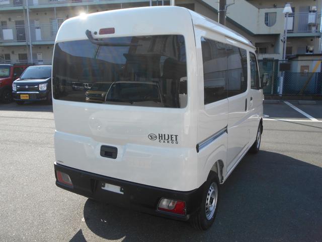 ハイゼットカーゴ ＤＸ　届出済未使用車　前後ソナー　禁煙　安全ボディ　セキュリティアラーム　キーレスキー　両側スライドドア　パワーウインドウ　マニュアルエアコン　オートライト　両席エアバッグ　パワーステアリング（32枚目）