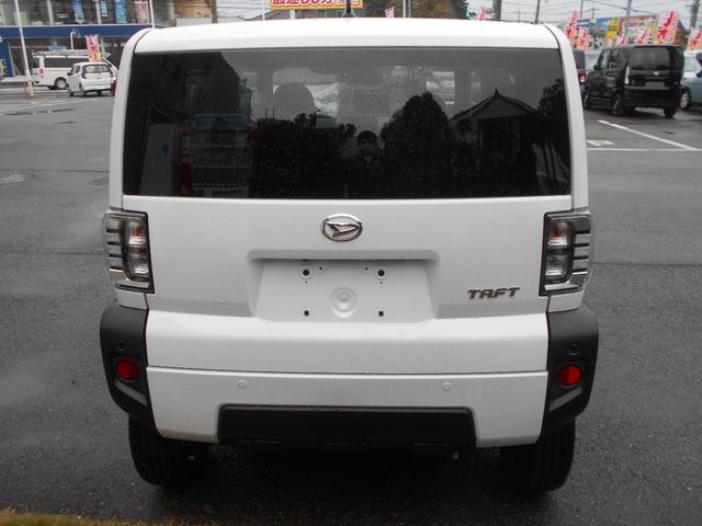 タフト Ｘ　届出済未使用車　電動ミラー　ハイビームアシスト　禁煙　デュアルエアバッグ　安全ボディ　ＡＡＣ　キーフリー　レーンキープ　横滑り防止機能　運転席エアバック　サイドエアバッグ　パワーウィンドウ　パワステ（8枚目）