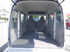 価格を抑えたい人必見　　届出済未使用車のお手頃価格でのご提供はもちろん、付属オプションも格安で取り揃えております！ 3