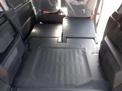 価格を抑えたい人必見　　届出済未使用車のお手頃価格でのご提供はもちろん、付属オプションも格安で取り揃えております！ 5