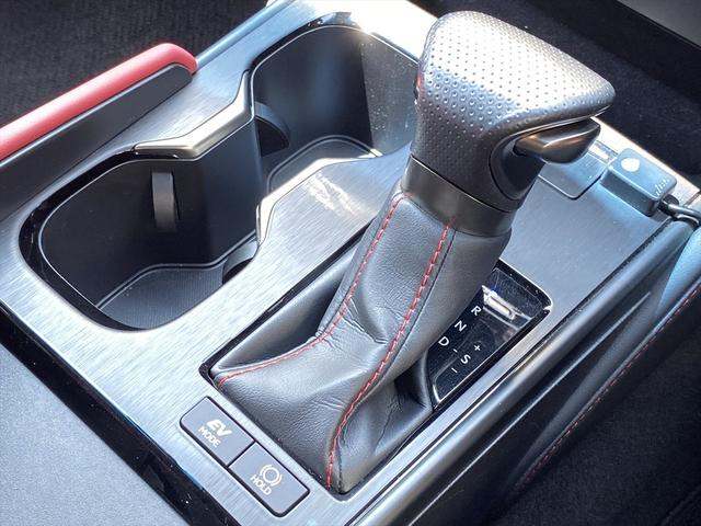 ＥＳ ＥＳ３００ｈ　Ｆスポーツ　後期・メーカーナビ地デジ・全カメラ・ブルートゥース・ＵＳＢ・ＥＴＣ２．０・サンルーフ・シートＨ・シートＣ・ステアＨ・ＬＳＳ・１９アルミ・Ｐトランク・Ｃセンサー・パドルシフト・ＴＶキット・前後ドラレコ（18枚目）