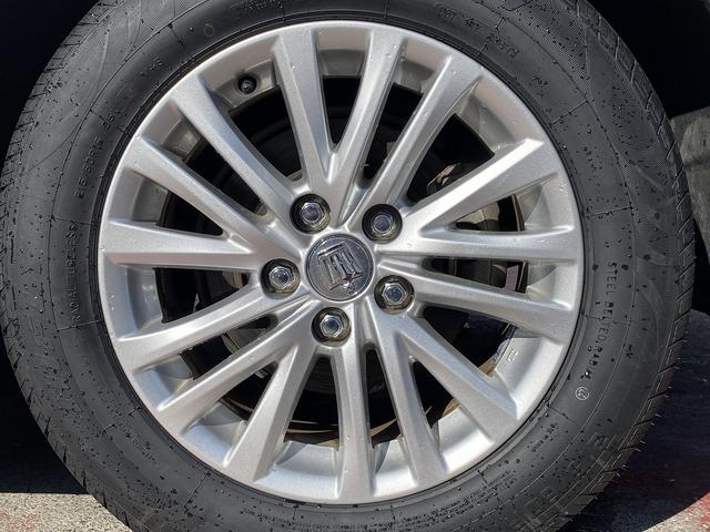 クラウンハイブリッド ロイヤルサルーン　フルセグナビ・バックカメラ・ＢＴオーディオ・１６ＡＷ・パワーシート・シートヒーター・ＨＩＤライト・フォグライト・ステアリングヒーター・クルーズコントロール・ＥＴＣ・ドアバイザー・フロアマット・ＵＳＢ（62枚目）