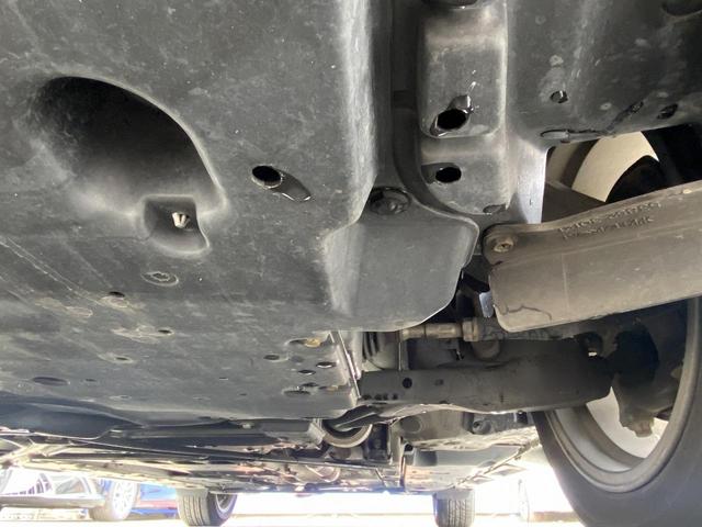 クラウンハイブリッド ロイヤルサルーン　フルセグナビ・バックカメラ・ＢＴオーディオ・１６ＡＷ・パワーシート・シートヒーター・ＨＩＤライト・フォグライト・ステアリングヒーター・クルーズコントロール・ＥＴＣ・ドアバイザー・フロアマット・ＵＳＢ（68枚目）