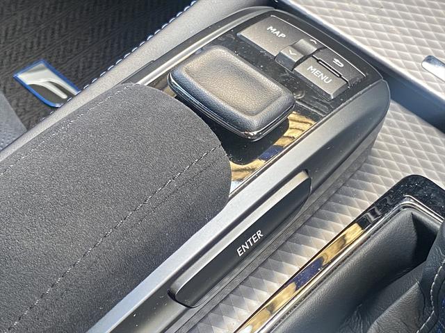 ＧＳ Ｆ ベースグレード　フルセグＳＤナビ・バックカメラ・ＢＴオーディオ・１９ＡＷ・サンルーフ・ハーフレザーシート・シートヒーター・パワーシート・ＬＥＤライト・ステアリングヒーター・レーダークルーズ・Ｒサンシェード・ＥＴＣ（29枚目）