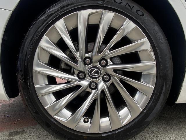 ES ES300h バージョンL サンルーフ・フルセグナビ・全周囲カメラ・BTオーディオ・18AW・黒革シート・ベンチレーション・LEDライト・ステアリングヒーター・レーダークルーズ・BSM・レクサスセーフティS・ミラーレスドアミラー(58枚目)