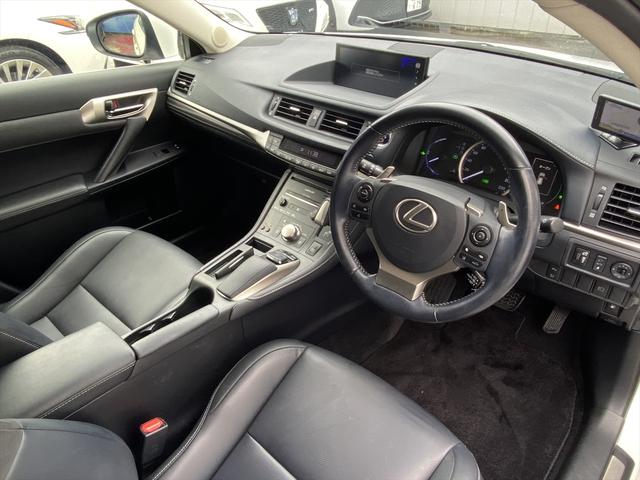 CT CT200h バージョンC フルセグナビ・バックカメラ・BTオーディオ・16AW・ハーフレザーシート・シートヒーター・パワーシート・LEDライト・フォグLED・レーダークルーズ・ETC・Cセンサー・レクサスセーフティシステム(31枚目)