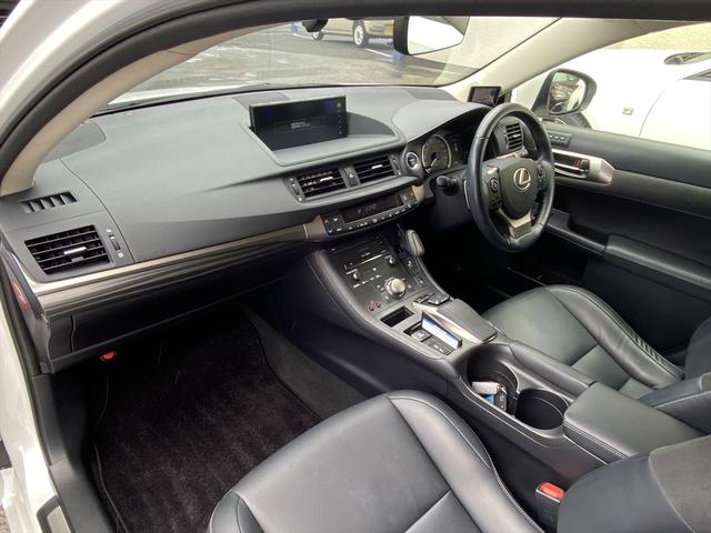 CT CT200h バージョンC フルセグナビ・バックカメラ・BTオーディオ・16AW・ハーフレザーシート・シートヒーター・パワーシート・LEDライト・フォグLED・レーダークルーズ・ETC・Cセンサー・レクサスセーフティシステム(37枚目)