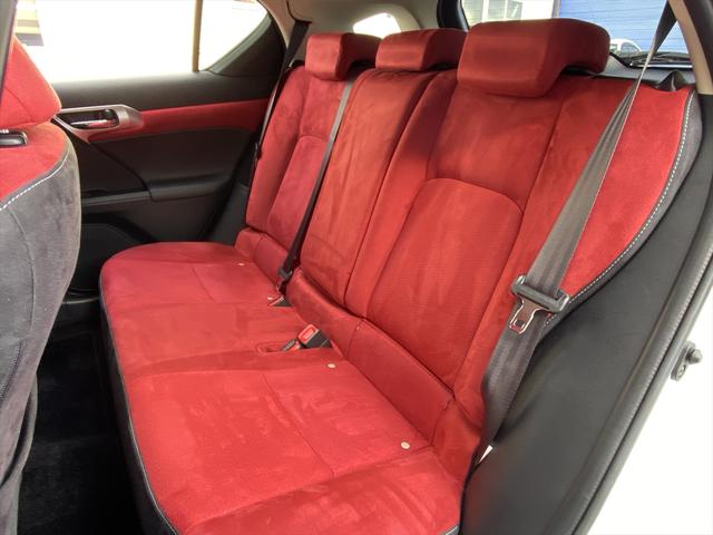 CT CT200h バージョンC ワンオーナー・フルセグナビ・バックカメラ・BTオーディオ・16AW・パワーシート・シートヒーター・LEDライト・フォグLED・クルーズコントロール・ETC・コーナーセンサー・本革巻ステアリング・USB(5枚目)