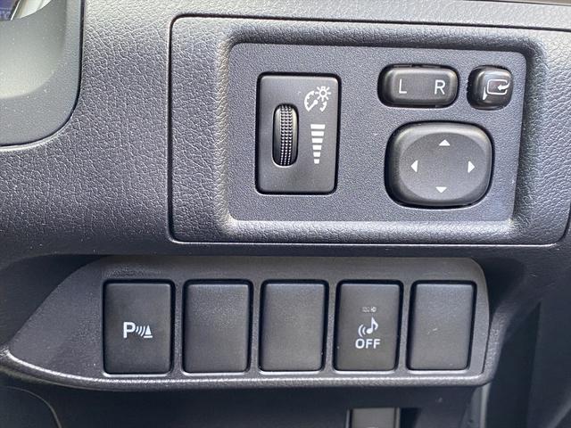 CT CT200h バージョンC ワンオーナー・フルセグナビ・バックカメラ・BTオーディオ・16AW・パワーシート・シートヒーター・LEDライト・フォグLED・クルーズコントロール・ETC・コーナーセンサー・本革巻ステアリング・USB(13枚目)