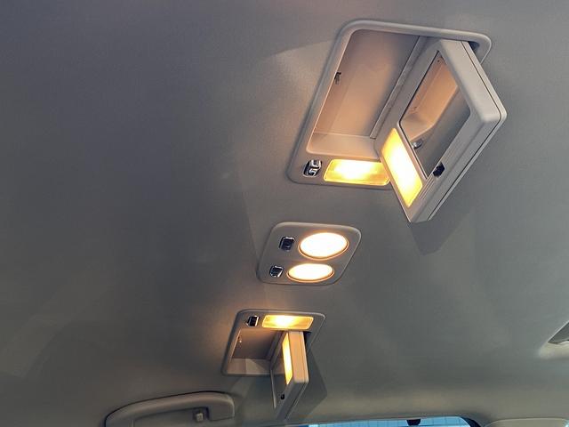 シーマ ハイブリッド　ＶＩＰ　サンルーフ・フルセグナビ・サイド／バックカメラ・ＢＴオーディオ・１８ＡＷ・黒革シート・ベンチレーション・ＨＩＤライト・フォグ・レーダークルーズ・Ｒサンシェード・ＥＴＣ・ドアバイザー・ローダウン（39枚目）