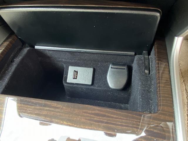 ティアナ ＸＶ　ナビＡＶＭパッケージ　フルセグナビ・全周囲カメラ・１７ＡＷ・ベージュ革シート・ベンチレーション・助手席オットマン・パワーシート・コーナーセンサー・クルーズコントロール・ＥＴＣ・ＨＩＤライト・エマージェンシーブレーキ・ＢＳＭ（10枚目）