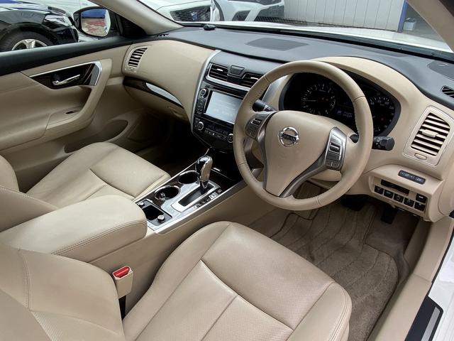 ティアナ ＸＶ　ナビＡＶＭパッケージ　フルセグナビ・全周囲カメラ・１７ＡＷ・ベージュ革シート・ベンチレーション・助手席オットマン・パワーシート・コーナーセンサー・クルーズコントロール・ＥＴＣ・ＨＩＤライト・エマージェンシーブレーキ・ＢＳＭ（31枚目）