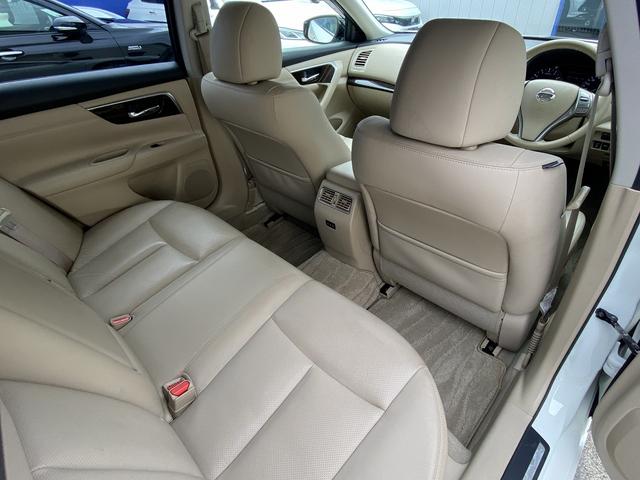 ティアナ ＸＶ　ナビＡＶＭパッケージ　フルセグナビ・全周囲カメラ・１７ＡＷ・ベージュ革シート・ベンチレーション・助手席オットマン・パワーシート・コーナーセンサー・クルーズコントロール・ＥＴＣ・ＨＩＤライト・エマージェンシーブレーキ・ＢＳＭ（33枚目）