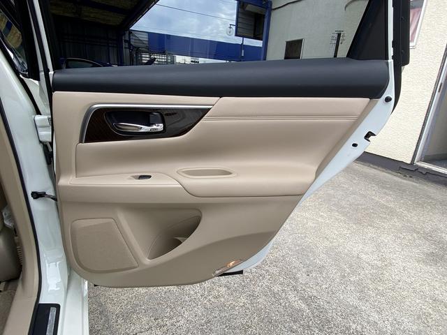 ティアナ ＸＶ　ナビＡＶＭパッケージ　フルセグナビ・全周囲カメラ・１７ＡＷ・ベージュ革シート・ベンチレーション・助手席オットマン・パワーシート・コーナーセンサー・クルーズコントロール・ＥＴＣ・ＨＩＤライト・エマージェンシーブレーキ・ＢＳＭ（34枚目）