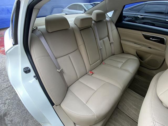 ティアナ ＸＶ　ナビＡＶＭパッケージ　フルセグナビ・全周囲カメラ・１７ＡＷ・ベージュ革シート・ベンチレーション・助手席オットマン・パワーシート・コーナーセンサー・クルーズコントロール・ＥＴＣ・ＨＩＤライト・エマージェンシーブレーキ・ＢＳＭ（35枚目）