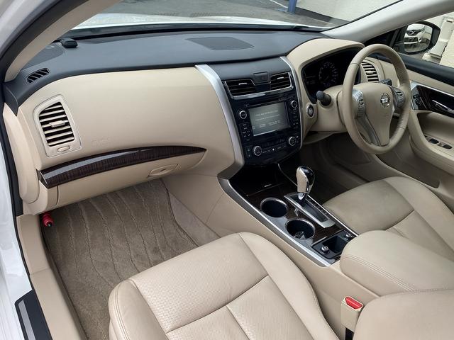 ティアナ ＸＶ　ナビＡＶＭパッケージ　フルセグナビ・全周囲カメラ・１７ＡＷ・ベージュ革シート・ベンチレーション・助手席オットマン・パワーシート・コーナーセンサー・クルーズコントロール・ＥＴＣ・ＨＩＤライト・エマージェンシーブレーキ・ＢＳＭ（36枚目）