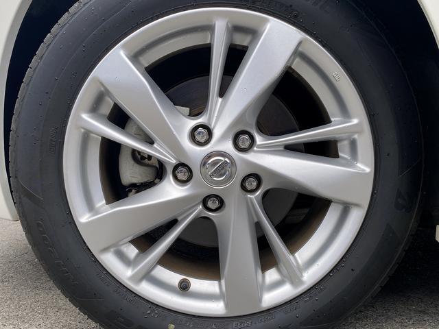 ティアナ ＸＶ　ナビＡＶＭパッケージ　フルセグナビ・全周囲カメラ・１７ＡＷ・ベージュ革シート・ベンチレーション・助手席オットマン・パワーシート・コーナーセンサー・クルーズコントロール・ＥＴＣ・ＨＩＤライト・エマージェンシーブレーキ・ＢＳＭ（53枚目）