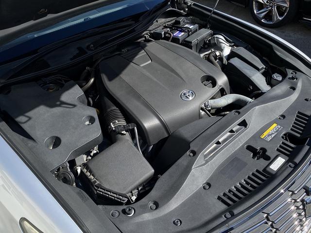 クラウン ロイヤルサルーン ワンオーナー・フルセグナビ・バックカメラ・BTオーディオ・16AW・パワーシート・HIDライト・フォグライト・クルーズコントロール・コーナーセンサー・トランクイージークローザー・ETC・ドアバイザー(19枚目)