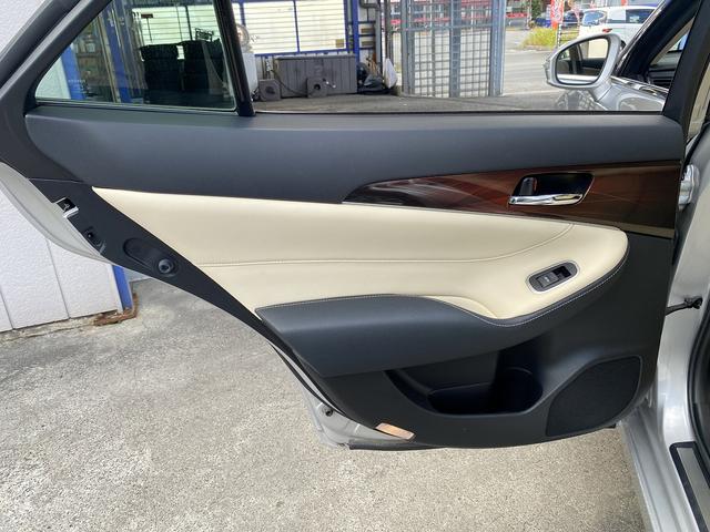 クラウン ロイヤルサルーン ワンオーナー・フルセグナビ・バックカメラ・BTオーディオ・16AW・パワーシート・HIDライト・フォグライト・クルーズコントロール・コーナーセンサー・トランクイージークローザー・ETC・ドアバイザー(29枚目)