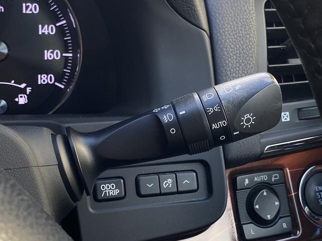 クラウン ロイヤルサルーン ワンオーナー・フルセグナビ・バックカメラ・BTオーディオ・16AW・パワーシート・HIDライト・フォグライト・クルーズコントロール・コーナーセンサー・トランクイージークローザー・ETC・ドアバイザー(36枚目)