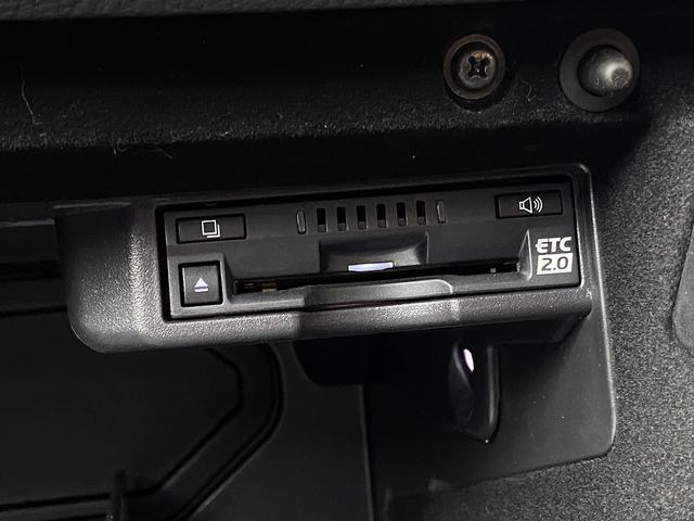 ＩＳ ＩＳ３００　Ｆスポーツ　後期・フルセグナビ・全周囲カメラ・ＢＴオーディオ・１９ＡＷ・黒革シート・シートヒーター・ＬＥＤライト・ステアリングヒーター・レーダークルーズ・コーナーセンサー・レクサスセーフティシステム・ＢＳＭ（14枚目）