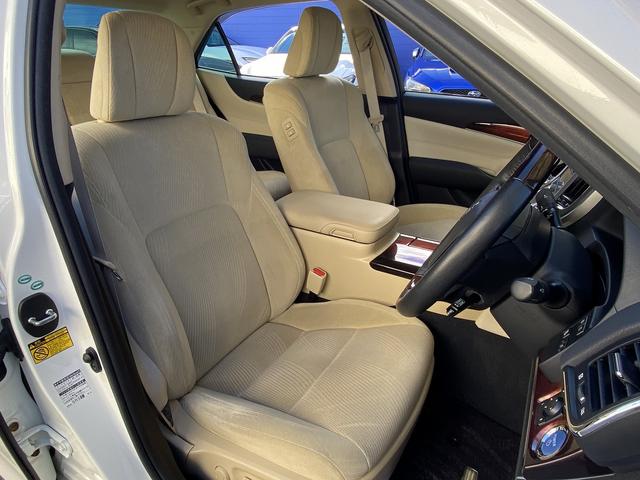 クラウンマジェスタ ベースグレード フルセグナビ・バックカメラ・BTオーディオ・17AW・シートヒーター・パワーシート・LEDライト・フォグLED・ステアリングヒーター・ウッドコンビH・プリクラッシュセーフティ・BSM・オートHIビーム(4枚目)