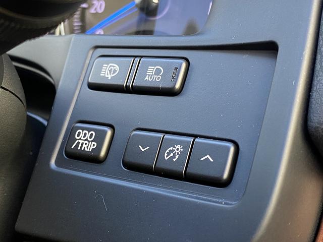 クラウンマジェスタ ベースグレード フルセグナビ・バックカメラ・BTオーディオ・17AW・シートヒーター・パワーシート・LEDライト・フォグLED・ステアリングヒーター・ウッドコンビH・プリクラッシュセーフティ・BSM・オートHIビーム(13枚目)