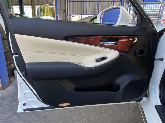 クラウンマジェスタ ベースグレード フルセグナビ・バックカメラ・BTオーディオ・17AW・シートヒーター・パワーシート・LEDライト・フォグLED・ステアリングヒーター・ウッドコンビH・プリクラッシュセーフティ・BSM・オートHIビーム(27枚目)