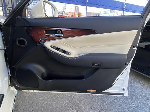 クラウンマジェスタ ベースグレード フルセグナビ・バックカメラ・BTオーディオ・17AW・シートヒーター・パワーシート・LEDライト・フォグLED・ステアリングヒーター・ウッドコンビH・プリクラッシュセーフティ・BSM・オートHIビーム(28枚目)