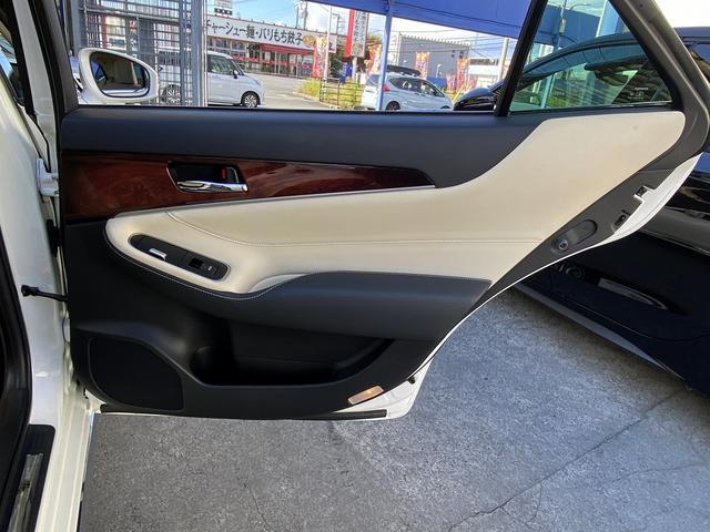 クラウンマジェスタ ベースグレード フルセグナビ・バックカメラ・BTオーディオ・17AW・シートヒーター・パワーシート・LEDライト・フォグLED・ステアリングヒーター・ウッドコンビH・プリクラッシュセーフティ・BSM・オートHIビーム(30枚目)