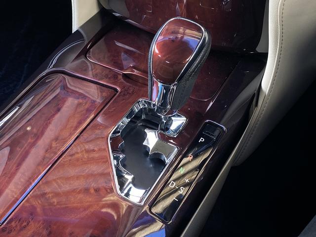 クラウンマジェスタ ベースグレード フルセグナビ・バックカメラ・BTオーディオ・17AW・シートヒーター・パワーシート・LEDライト・フォグLED・ステアリングヒーター・ウッドコンビH・プリクラッシュセーフティ・BSM・オートHIビーム(35枚目)