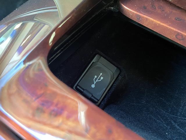 クラウンマジェスタ ベースグレード フルセグナビ・バックカメラ・BTオーディオ・17AW・シートヒーター・パワーシート・LEDライト・フォグLED・ステアリングヒーター・ウッドコンビH・プリクラッシュセーフティ・BSM・オートHIビーム(46枚目)