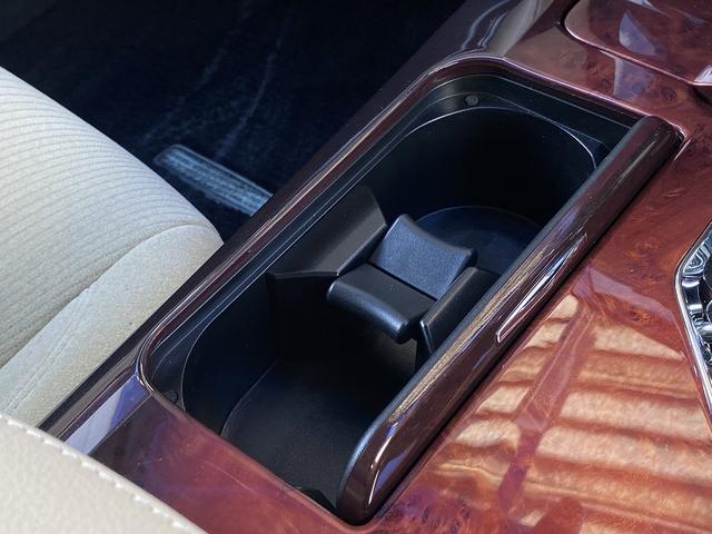 クラウンマジェスタ ベースグレード フルセグナビ・バックカメラ・BTオーディオ・17AW・シートヒーター・パワーシート・LEDライト・フォグLED・ステアリングヒーター・ウッドコンビH・プリクラッシュセーフティ・BSM・オートHIビーム(47枚目)