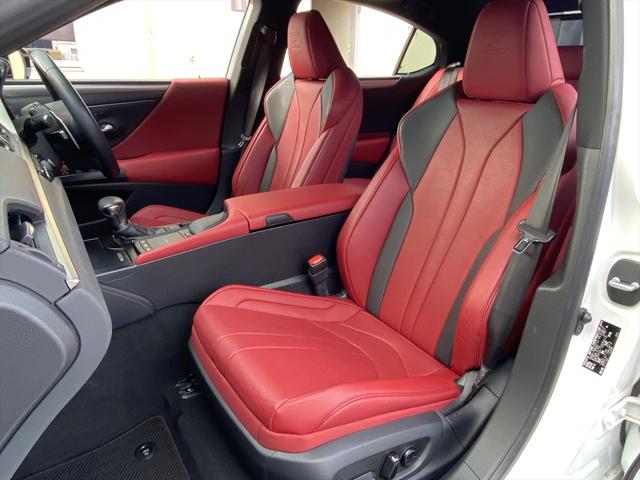 ＥＳ ＥＳ３００ｈ　Ｆスポーツ　サンルーフ・フルセグナビ・バックカメラ・ＢＴオーディオ・１９ＡＷ・赤革シート・ベンチレーション・ＬＥＤライト・フォグ・レーダークルーズ・ステアリングヒーター・ＥＴＣ・レクサスセーフティシステム・ＢＳＭ（26枚目）