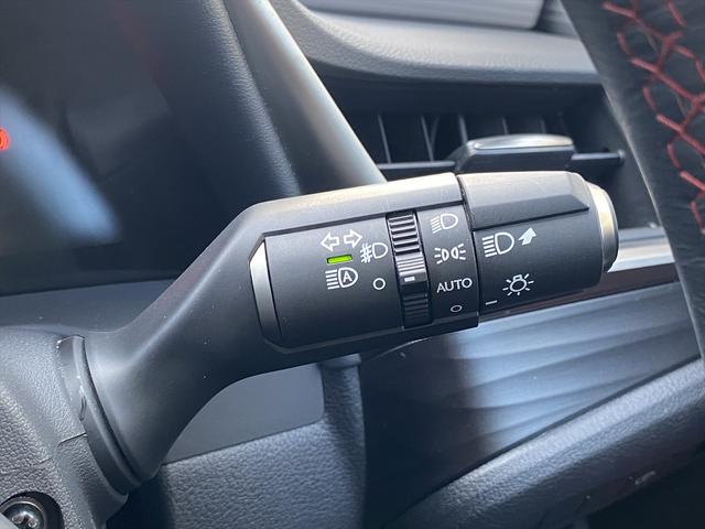 ＥＳ ＥＳ３００ｈ　Ｆスポーツ　サンルーフ・フルセグナビ・バックカメラ・ＢＴオーディオ・１９ＡＷ・赤革シート・ベンチレーション・ＬＥＤライト・フォグ・レーダークルーズ・ステアリングヒーター・ＥＴＣ・レクサスセーフティシステム・ＢＳＭ（43枚目）