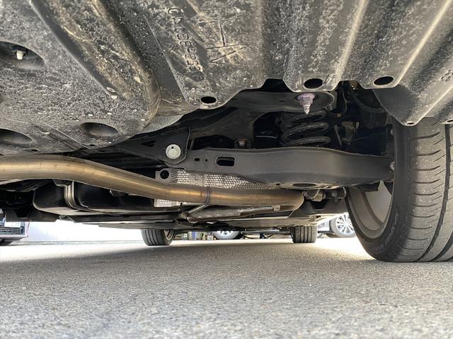 ＥＳ ＥＳ３００ｈ　Ｆスポーツ　サンルーフ・フルセグナビ・バックカメラ・ＢＴオーディオ・１９ＡＷ・赤革シート・ベンチレーション・ＬＥＤライト・フォグ・レーダークルーズ・ステアリングヒーター・ＥＴＣ・レクサスセーフティシステム・ＢＳＭ（66枚目）