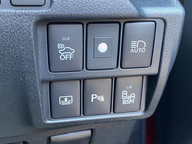 ＩＳ ＩＳ３００ｈ　バージョンＬ　フルセグナビ・バックカメラ・ＢＴオーディオ・１９ＡＷ・黒革シート・ベンチレーション・ＬＥＤライト・レーダークルーズ・ステアリングヒーター・Ｐシート・ＥＴＣ・レクサスセーフティシステム・ＢＳＭ・車高調（11枚目）