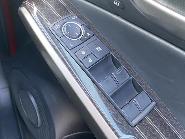 ＩＳ ＩＳ３００ｈ　バージョンＬ　フルセグナビ・バックカメラ・ＢＴオーディオ・１９ＡＷ・黒革シート・ベンチレーション・ＬＥＤライト・レーダークルーズ・ステアリングヒーター・Ｐシート・ＥＴＣ・レクサスセーフティシステム・ＢＳＭ・車高調（43枚目）