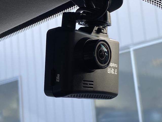 ＩＳ ＩＳ３００ｈ　バージョンＬ　フルセグナビ・バックカメラ・ＢＴオーディオ・１９ＡＷ・黒革シート・ベンチレーション・ＬＥＤライト・レーダークルーズ・ステアリングヒーター・Ｐシート・ＥＴＣ・レクサスセーフティシステム・ＢＳＭ・車高調（46枚目）